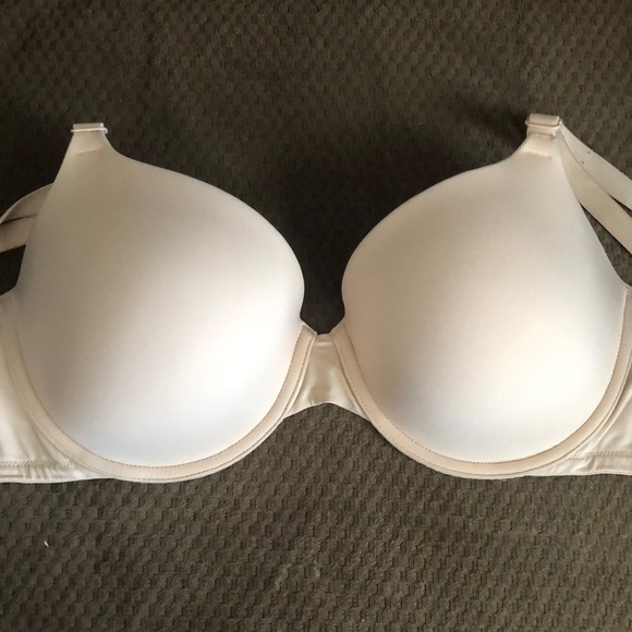 Victoria’s Secret PINK Bras - Picture 2 of 5